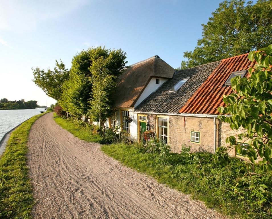 B&B Rechthuis Van Zouteveen Schipluiden ภายนอก รูปภาพ